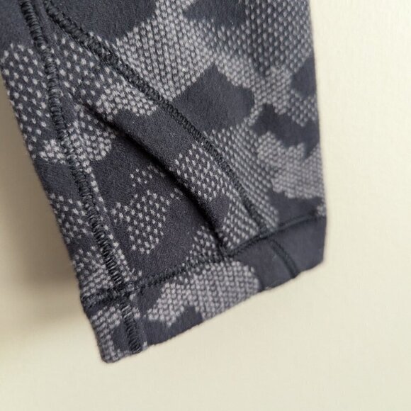 Lululemon Close to Crossing Long Sleeve *Rulu - Picture 7 of 12